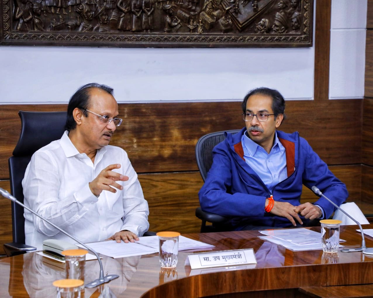 #Corona_Virus : हॉटेलमधील पदार्थ घरपोच, मटण मासेविक्रीला परवानगी; सुरक्षितता बाळगून फळविक्रीही मान्य : उपमुख्यमंत्री अजित पवार