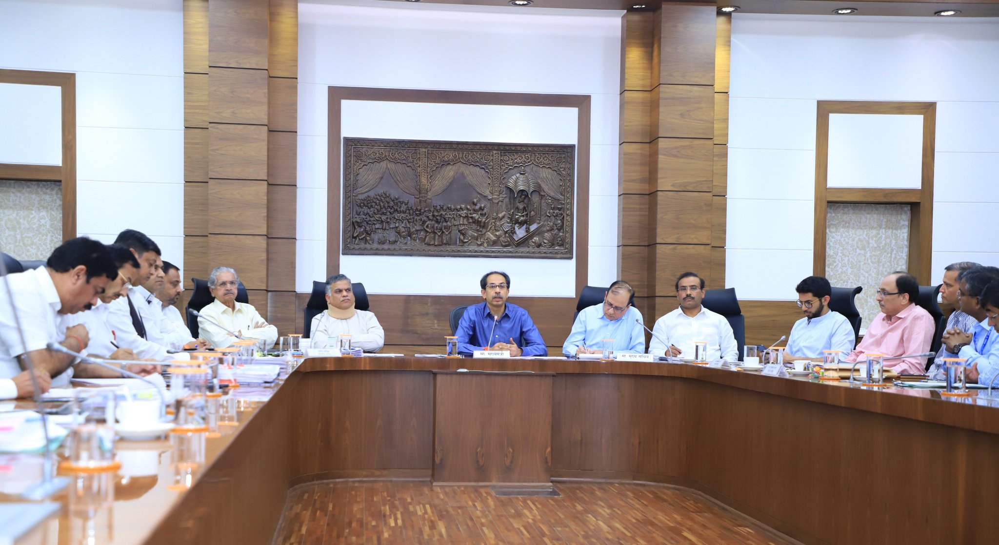 #CORONAVIRUS : सर्वधर्मियांच्या प्रार्थनास्थळांवर भाविकांची गर्दी बंद करा, राजकीय स्वरूपाचे कार्यक्रम, मेळावे थांबवा