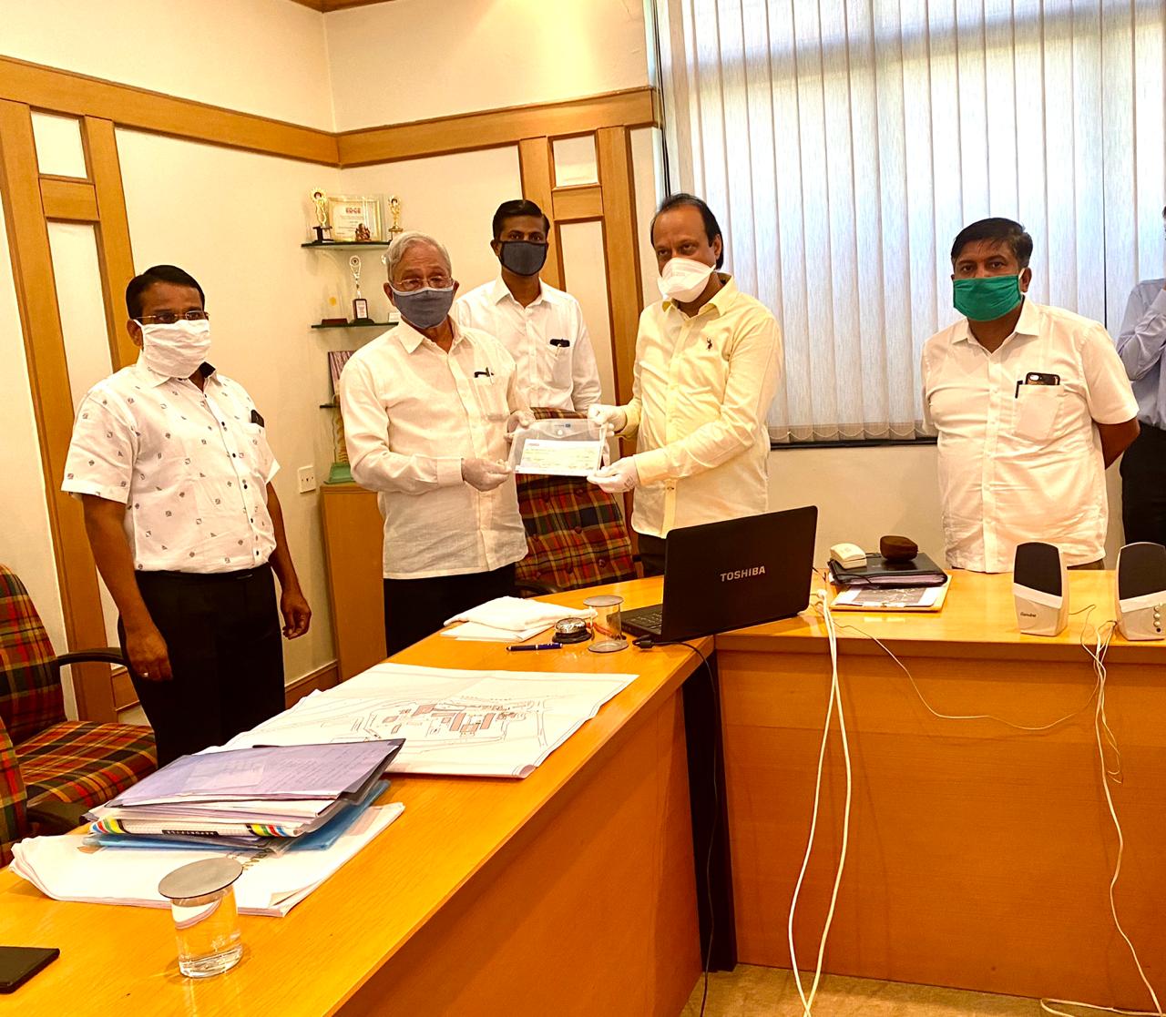 बारामती बॅंकेचा मुख्यमंत्री निधीत ११ लाखांचा निधी