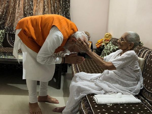 पंतप्रधान नरेंद्र मोदींनी भारतीय जनतेकडे मागितले वाढदिवसाचे हे गिफ्ट