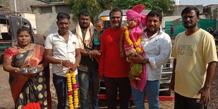 त्या कुटुंबाची आराधना अवघ्या चहाच्या एका कपातच पूर्ण झाली..अन  कुटुंब संतोष पावलं…!