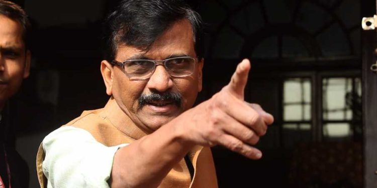 भाजप फक्त वोट देणाऱ्यांनाच मोफत लस देणार..? संजय राऊत यांचा सवाल