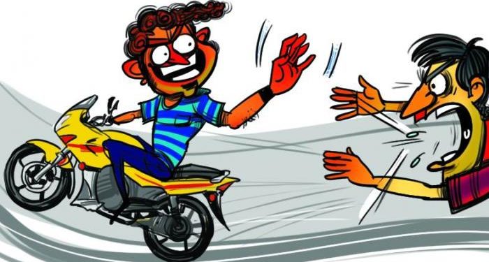 दौंडला भरदिवसा दुचाकीसह ८७ हजार लंपास; चोरीचा प्रकार सीसीटिव्हीत कैद