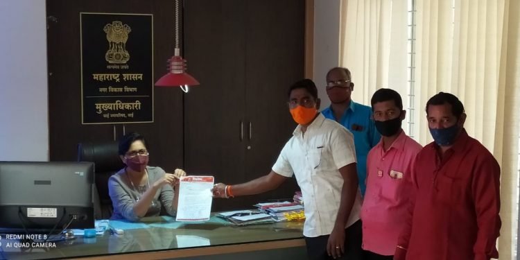 कोरोना रुग्णांवरील अंत्यसंस्कारावर ७ हजार रुपये आकारले जात आहेत, अंत्यसंस्कार मोफत करावेत, अन्यथा आंदोलन ! वाई शिवसेनेचा इशारा
