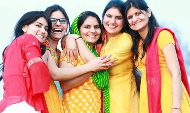 नलगे मुक्ती आणि संपदा….वंशाच्या पणत्यांनी बळीराजाचा दिवा उजळवला देशात…! शेतकऱ्याच्या चक्क पाचही मुली बनल्या `साहेब`…! स्पर्धा परीक्षेतून मिळवले घवघवीत यश… देशातील दुर्मिळ घटना..