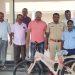 आतेशला शाळाच शिकायचीय.. म्हणूनच तो दररोज सहा किलोमीटर अंतर चालून जातो.. फौजदारांनी पाहिलं.. त्याला गाडीत घेतलं.. वस्तुस्थिती कळताच त्याच्या घरासमोर आज थेट नवीकोरी सायकल