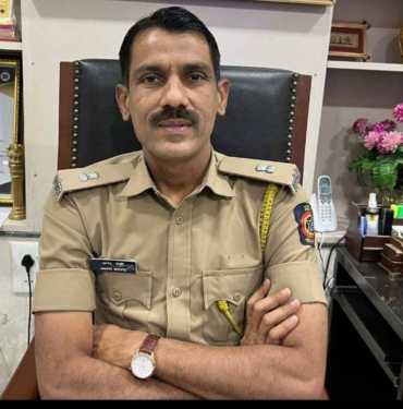 राज्यात पोलीस अधीक्षक दर्जाच्या 44 अधिकाऱ्यांच्या बदल्या! पुण्याचे पोलीस अधीक्षक अंकित गोयल, अप्पर पोलीस अधीक्षक आनंद भोईटे यांची बदली! पंकज देशमुख नवे पोलीस अधीक्षक तर भोईटे यांच्या जागी संजय जाधव!
