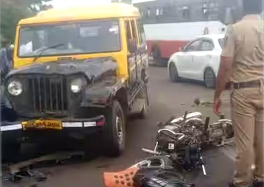 सांगलीवरून आटपाडीला पत्नी आणि दोन मुलांना घेऊन चालले… वडापने दुचाकीला जोरात उडवले.. आईसह दोन मुले जीवनिशी गेली.. आणि दुचाकीचे दोन तुकडे झाले.