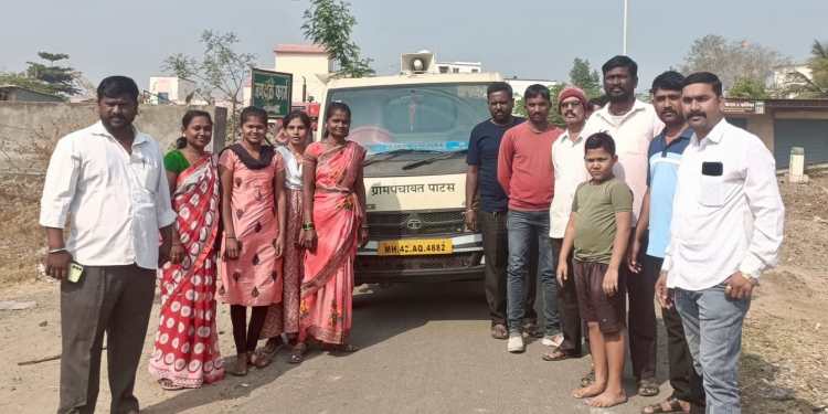 पाटस ग्रामपंचायत का करतेय नागरिकांच्या आरोग्याशी जीवघेणा खेळ? कचऱ्याच्या घंटागाड्या ग्रामस्थांनी अडविल्या!