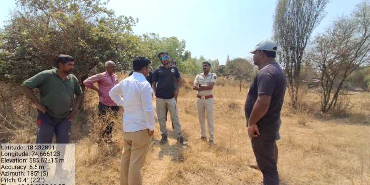 लांडगाच तो.. पिसाळला अन् इंदापूर तालुक्यातल्या तीन शेतकऱ्यांना जबर चावला! पकडण्यापूर्वीच मृत्यू झाला..!