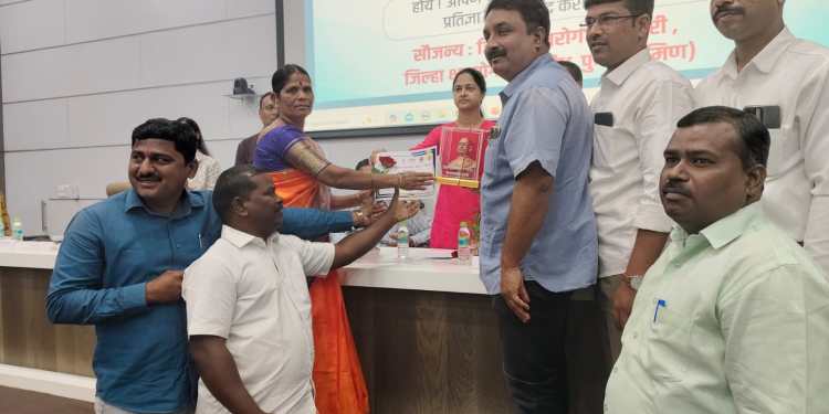 जिल्ह्यातील 102 ग्रामपंचायतींचा टीबी मुक्त ग्रामपंचायती म्हणून सन्मान…!