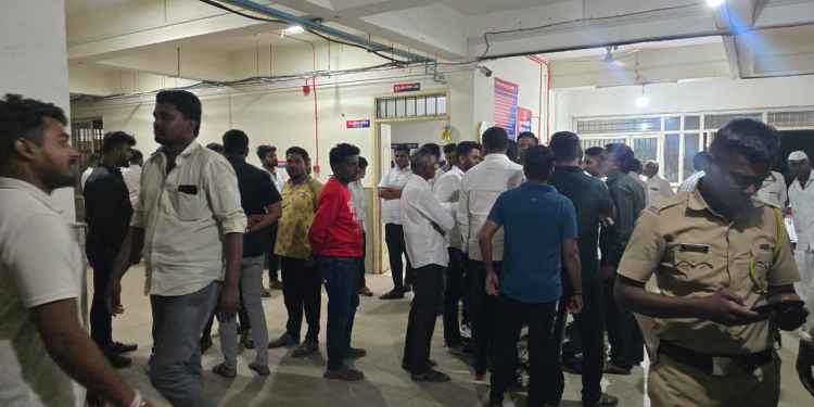 भिगवणमध्ये भरदिवसा थरारक अपहरण; आई-भावाच्या डोळ्यात मिरची फेकून तरुणीला दोन मुसलमान तरुणांनी पळवले..! परिसरात तणाव!