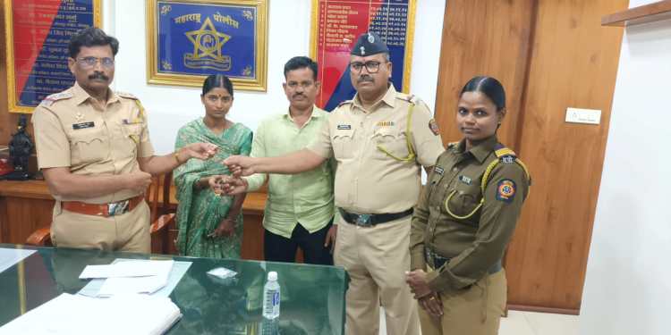 बारामती तालुका पोलिसांची कामगिरी! कन्हेरीत चोरट्यांनी चोरलेले १ लाख ७० हजारांचे मंगळसूत्र फिर्यादीला परत केले..!