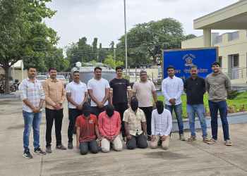 एसटी बस अडवून चालक- वाहकास मारहाण; जबरी चोरी करणाऱ्या चौघांना शिरूर पोलिसांकडून चौघांना अटक
