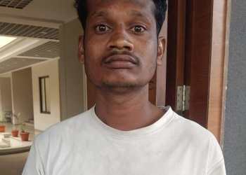 सावत्र बहिणीचे घर जाळल्याचा आरोपातील हवा असलेला आरोपी पहाटेच्या सापळ्यात जेरबंद..!