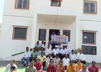 उजनीतील प्रस्तावित मासेमारी ठेक्याविरोधात मच्छिमारांचे ४० गावात उपोषण! उजनीतील मासेमारी ठेक्याविरोधात मच्छिमार आक्रमक!
