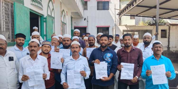 धक्कादायक! मौलाना आझाद कर्ज योजनेसाठी पैसे घेतले, बोजा चढविला, पण मंजूर रक्कम अद्याप मिळालीच नाही! सणसरमधील मुस्लिम बांधवांचा गंभीर आरोप!