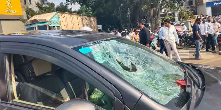 बारामती–भिगवण रस्त्यावर भरधाव वाहनाची धडक; दुचाकीस्वाराचा जागीच मृत्यू, वाहतूक कोंडी