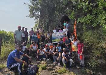 रणरागिणींच्या नेतृत्वात सह्याद्रीच्या छातीवर शिवदुर्गचा भगवा फडकला; कर्नाळा गडावर १०७ वी मोहीम फत्ते!